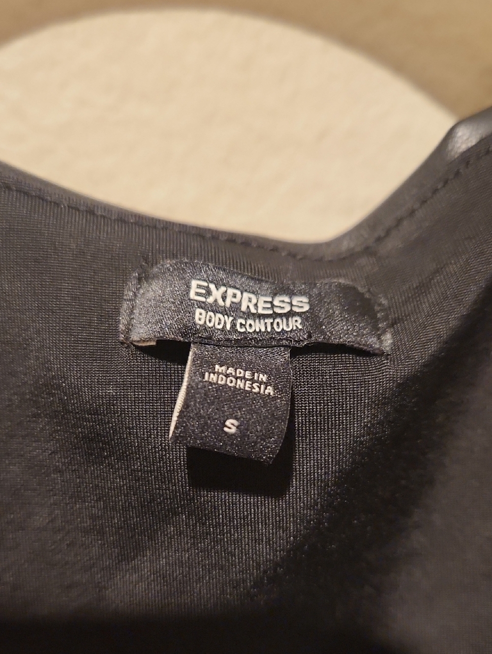 ❤️ EXPRESS BODY CONTOUR BLACK VEGAN LEATHER THONG BODYSUIT, SMALL - Picture 4 of 9